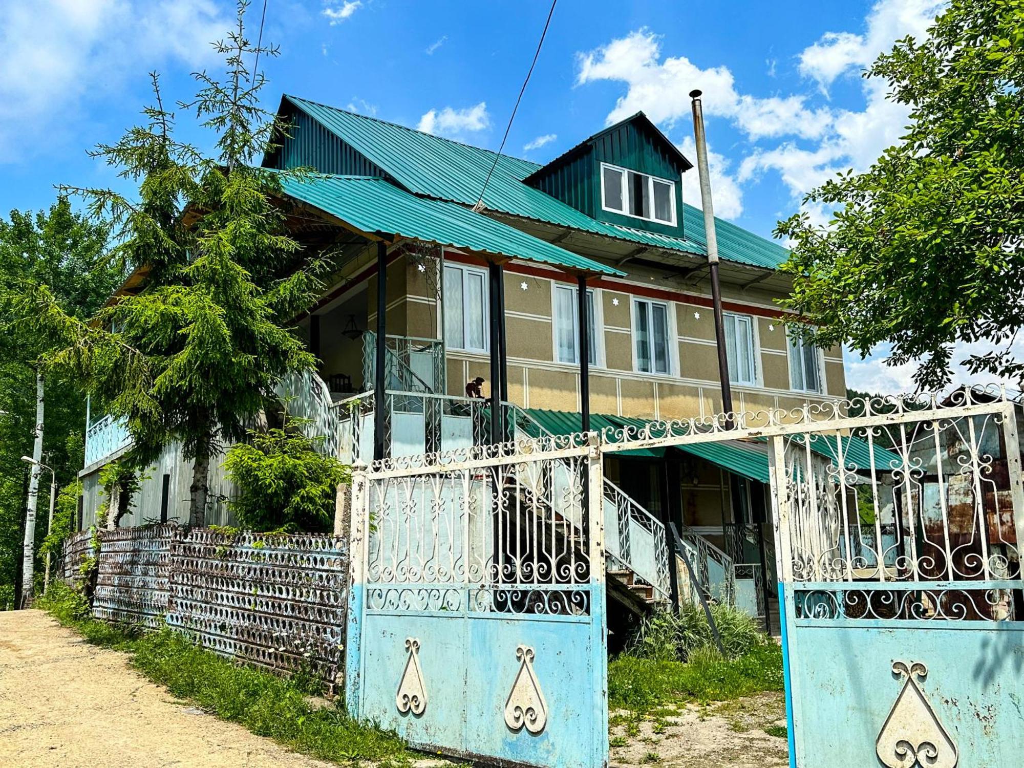 Hotel Armazi Khulo Exterior foto