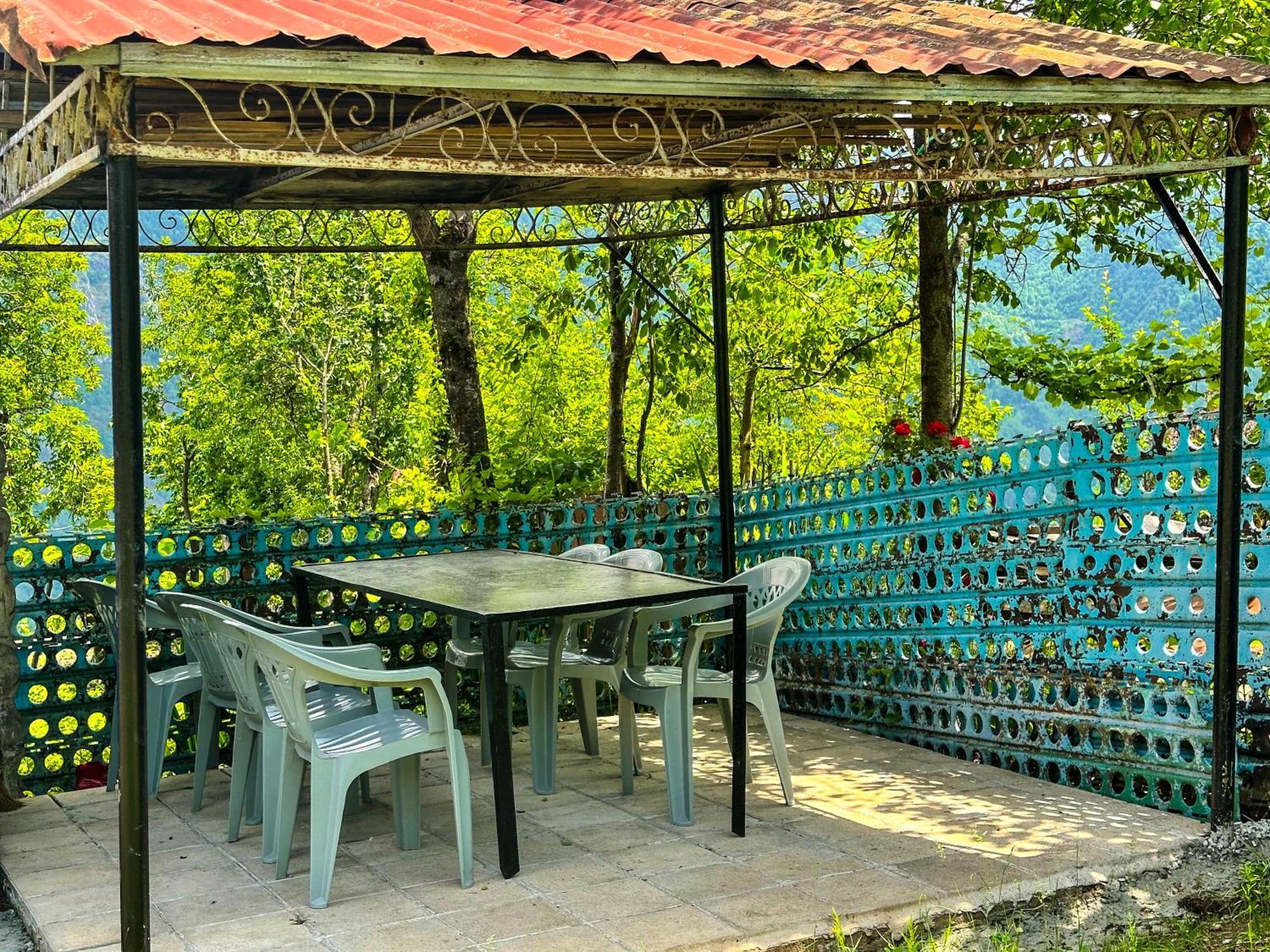 Hotel Armazi Khulo Exterior foto